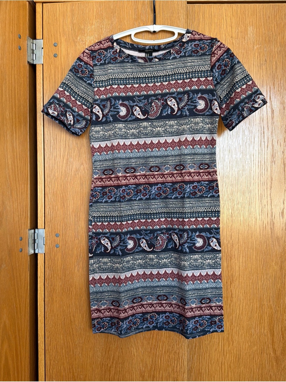 Forever 21 Navy and Burgundy Paisley-Stripe Mini Bodycon Dress